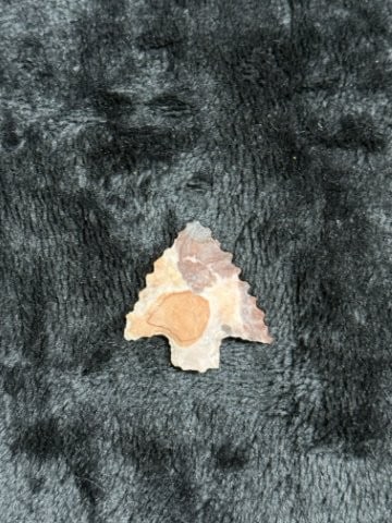 Arrow Point Indian Artifact Arrowhead - 2
