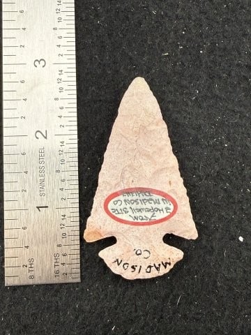 Dovetail Indian Artifact Arrowhead (1 of 3)