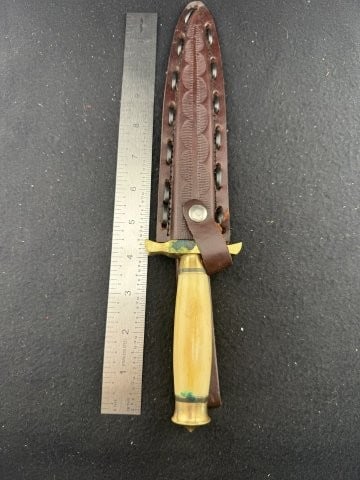 Pakistan Knife with Sheath: KEY WORDS: INDIAN ARTIFACT ARTIFACTS ARROWHEAD ARROWHEADS NATIVE AMERICAN MISSISSIPPIAN QUAPAW CADDO POTTERY COINS MORGAN DOLLAR PEACE DOLLAR SILVER COINS. All coins have been Sigma tested for authent