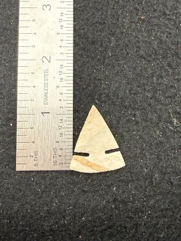 Cahokia Indian Artifact Arrowhead (1 of 3)