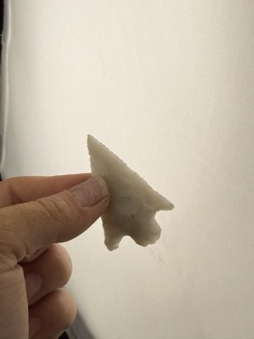Arrow Point Indian Artifact Arrowhead - 4