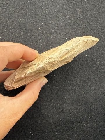 Chipped Blade Indian Artifact Arrowhead - 3