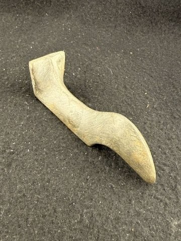 Birdstone Indian Artifact Arrowhead: KEY WORDS: INDIAN ARTIFACT ARTIFACTS ARROWHEAD ARROWHEADS NATIVE AMERICAN MISSISSIPPIAN QUAPAW CADDO POTTERY COINS MORGAN DOLLAR PEACE DOLLAR SILVER COINS. All coins have been Sigma tested for