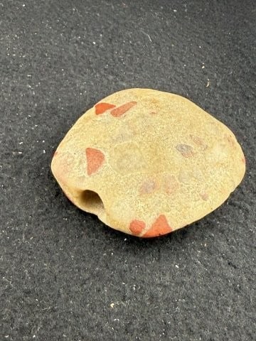 Bannerstone Indian Artifact Arrowhead: KEY WORDS: INDIAN ARTIFACT ARTIFACTS ARROWHEAD ARROWHEADS NATIVE AMERICAN MISSISSIPPIAN QUAPAW CADDO POTTERY COINS MORGAN DOLLAR PEACE DOLLAR SILVER COINS. All coins have been Sigma tested for authent