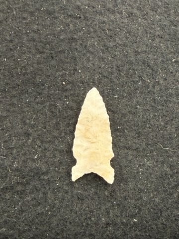 Arrow Point Indian Artifact Arrowhead - 2