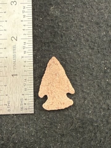 Arrow Point Indian Artifact Arrowhead: KEY WORDS: INDIAN ARTIFACT ARTIFACTS ARROWHEAD ARROWHEADS NATIVE AMERICAN MISSISSIPPIAN QUAPAW CADDO POTTERY COINS MORGAN DOLLAR PEACE DOLLAR SILVER COINS. All coins have been Sigma tested for