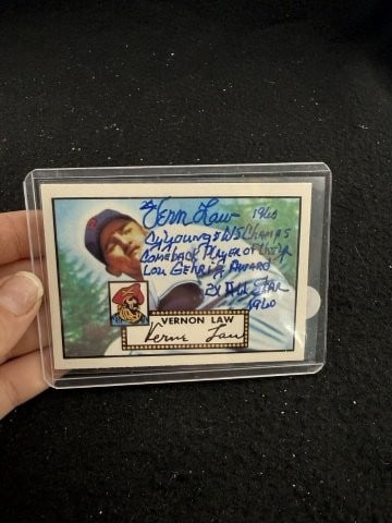 Vernon Law Hand Signed Authentic Autograph: KEY WORDS: INDIAN ARTIFACT ARTIFACTS ARROWHEAD ARROWHEADS NATIVE AMERICAN MISSISSIPPIAN QUAPAW CADDO POTTERY COINS MORGAN DOLLAR PEACE DOLLAR SILVER COINS. All coins have been Sigma tested for authent
