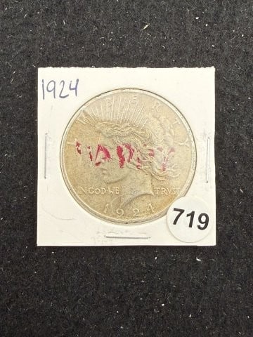 1924 Peace Silver Dollar Coin: KEY WORDS: INDIAN ARTIFACT ARTIFACTS ARROWHEAD ARROWHEADS NATIVE AMERICAN MISSISSIPPIAN QUAPAW CADDO POTTERY COINS MORGAN DOLLAR PEACE DOLLAR SILVER COINS. All coins have been Sigma tested for authent