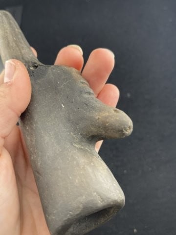 Engraved Pottery Pipe Beaver - 7