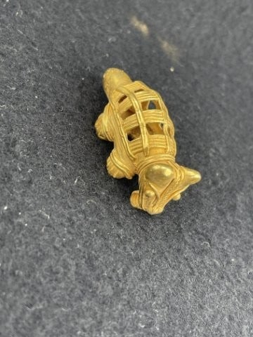Tumbaga Tairona Gold Figurine UNKNOWN MATERIAL: KEY WORDS: INDIAN ARTIFACT ARTIFACTS ARROWHEAD ARROWHEADS NATIVE AMERICAN MISSISSIPPIAN QUAPAW CADDO POTTERY COINS MORGAN DOLLAR PEACE DOLLAR SILVER COINS. All coins have been Sigma tested for