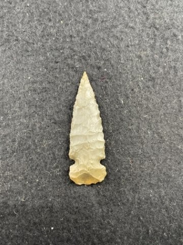 Dovetail Indian Artifact Arrowhead - 2