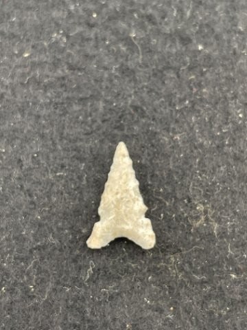 Arrow Point Indian Artifact Arrowhead - 2
