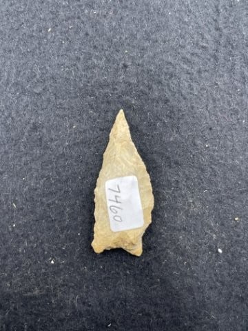 Arrow Point Indian Artifact Arrowhead - 2