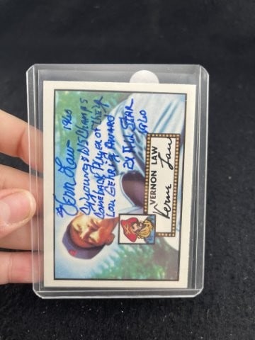 Vernon Law Hand Signed Authentic Autograph: KEY WORDS: INDIAN ARTIFACT ARTIFACTS ARROWHEAD ARROWHEADS NATIVE AMERICAN MISSISSIPPIAN QUAPAW CADDO POTTERY COINS MORGAN DOLLAR PEACE DOLLAR SILVER COINS. All coins have been Sigma tested for authent