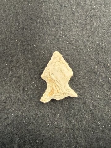 Arrow Point Indian Artifact Arrowhead - 2