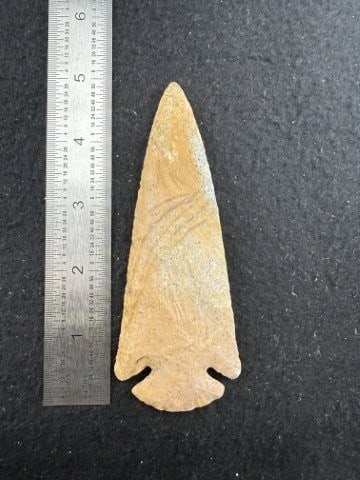 Dovetail Indian Artifact Arrowhead: KEY WORDS: INDIAN ARTIFACT ARTIFACTS ARROWHEAD ARROWHEADS NATIVE AMERICAN MISSISSIPPIAN QUAPAW CADDO POTTERY COINS MORGAN DOLLAR PEACE DOLLAR SILVER COINS. All coins have been Sigma tested for