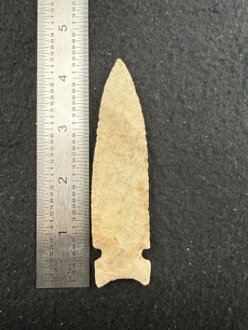 Graham Cave Indian Artifact Arrowhead: KEY WORDS: INDIAN ARTIFACT ARTIFACTS ARROWHEAD ARROWHEADS NATIVE AMERICAN MISSISSIPPIAN QUAPAW CADDO POTTERY COINS MORGAN DOLLAR PEACE DOLLAR SILVER COINS. All coins have been Sigma tested for