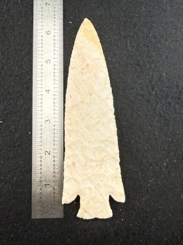 Hardin Indian Artifact Arrowhead: KEY WORDS: INDIAN ARTIFACT ARTIFACTS ARROWHEAD ARROWHEADS NATIVE AMERICAN MISSISSIPPIAN QUAPAW CADDO POTTERY COINS MORGAN DOLLAR PEACE DOLLAR SILVER COINS. All coins have been Sigma tested for authent