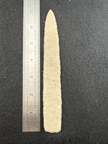 Scottsbluff Knife Indian Artifact Arrowhead: KEY WORDS: INDIAN ARTIFACT ARTIFACTS ARROWHEAD ARROWHEADS NATIVE AMERICAN MISSISSIPPIAN QUAPAW CADDO POTTERY COINS MORGAN DOLLAR PEACE DOLLAR SILVER COINS. All coins have been Sigma tested for authent