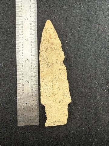 Hardin Indian Artifact Arrowhead: KEY WORDS: INDIAN ARTIFACT ARTIFACTS ARROWHEAD ARROWHEADS NATIVE AMERICAN MISSISSIPPIAN QUAPAW CADDO POTTERY COINS MORGAN DOLLAR PEACE DOLLAR SILVER COINS. All coins have been Sigma tested for authent