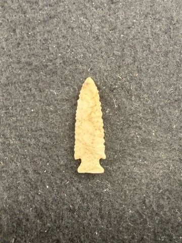 Arrow Point Indian Artifact Arrowhead - 2