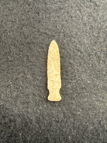 Arrow Point Indian Artifact Arrowhead - 2
