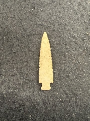Arrow Point Indian Artifact Arrowhead - 2