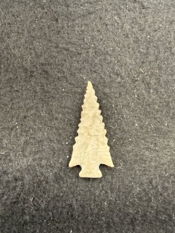 Arrow Point Indian Artifact Arrowhead - 2