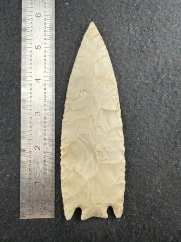 Basetang Indian Artifact Arrowhead: KEY WORDS: INDIAN ARTIFACT ARTIFACTS ARROWHEAD ARROWHEADS NATIVE AMERICAN MISSISSIPPIAN QUAPAW CADDO POTTERY COINS MORGAN DOLLAR PEACE DOLLAR SILVER COINS. All coins have been Sigma tested for authent