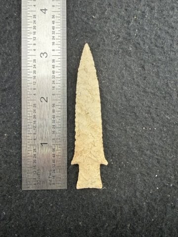 Hardin Indian Artifact Arrowhead: KEY WORDS: INDIAN ARTIFACT ARTIFACTS ARROWHEAD ARROWHEADS NATIVE AMERICAN MISSISSIPPIAN QUAPAW CADDO POTTERY COINS MORGAN DOLLAR PEACE DOLLAR SILVER COINS. All coins have been Sigma tested for authent