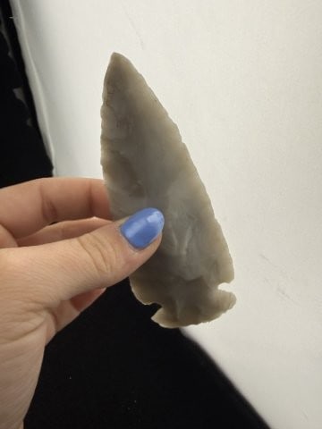 Side Notch Indian Artifact Arrowhead - 4