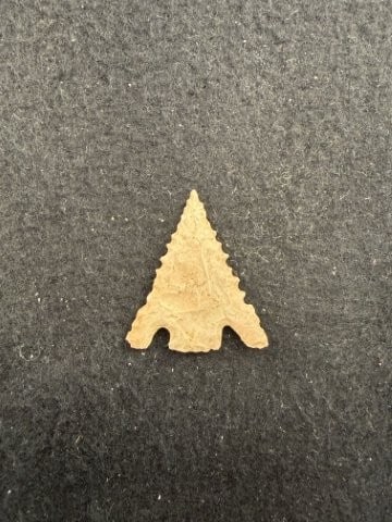 Arrow Point Indian Artifact Arrowhead - 2