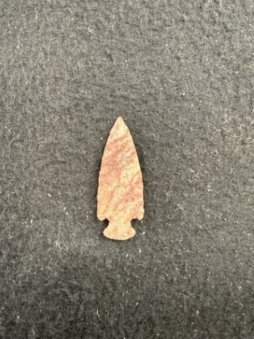 Arrow Point Indian Artifact Arrowhead - 2