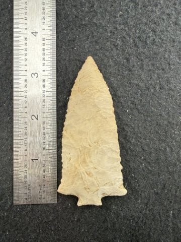 Kirk Indian Artifact Arrowhead: KEY WORDS: INDIAN ARTIFACT ARTIFACTS ARROWHEAD ARROWHEADS NATIVE AMERICAN MISSISSIPPIAN QUAPAW CADDO POTTERY COINS MORGAN DOLLAR PEACE DOLLAR SILVER COINS. All coins have been Sigma tested for authent