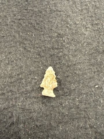 Arrow Point Indian Artifact Arrowhead - 2