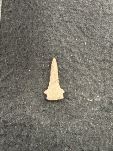 Arrow Point Indian Artifact Arrowhead - 2