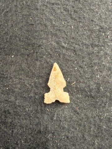 Arrow Point Indian Artifact Arrowhead - 2