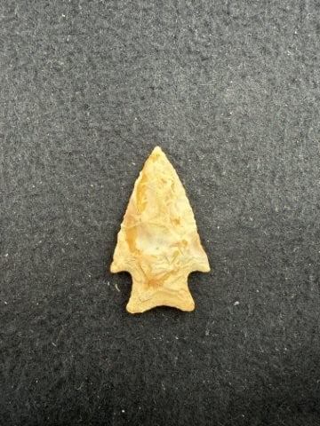 Arrow Point Indian Artifact Arrowhead - 2