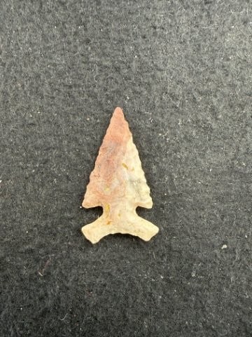 Arrow Point Indian Artifact Arrowhead - 2