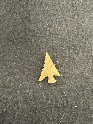 Arrow Point Indian Artifact Arrowhead - 2
