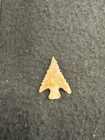 Arrow Point Indian Artifact Arrowhead - 2