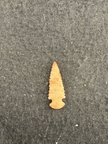 Arrow Point Indian Artifact Arrowhead - 2