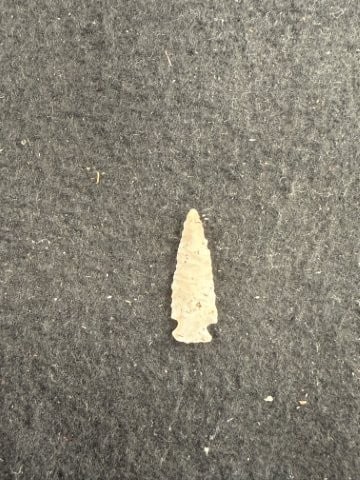 Arrow Point Indian Artifact Arrowhead - 2