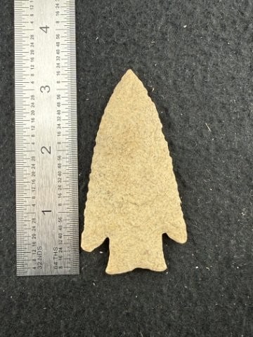Hardin Indian Artifact Arrowhead: KEY WORDS: INDIAN ARTIFACT ARTIFACTS ARROWHEAD ARROWHEADS NATIVE AMERICAN MISSISSIPPIAN QUAPAW CADDO POTTERY COINS MORGAN DOLLAR PEACE DOLLAR SILVER COINS. All coins have been Sigma tested for authent