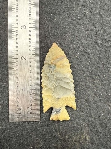 Lost Lake Indian Artifact Arrowhead: KEY WORDS: INDIAN ARTIFACT ARTIFACTS ARROWHEAD ARROWHEADS NATIVE AMERICAN MISSISSIPPIAN QUAPAW CADDO POTTERY COINS MORGAN DOLLAR PEACE DOLLAR SILVER COINS. All coins have been Sigma tested for authent
