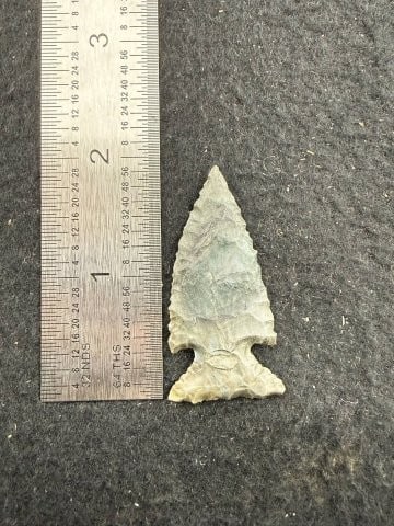 Arrow Point Indian Artifact Arrowhead: KEY WORDS: INDIAN ARTIFACT ARTIFACTS ARROWHEAD ARROWHEADS NATIVE AMERICAN MISSISSIPPIAN QUAPAW CADDO POTTERY COINS MORGAN DOLLAR PEACE DOLLAR SILVER COINS. All coins have been Sigma tested for
