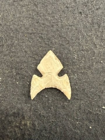 Arrow Point Indian Artifact Arrowhead - 2