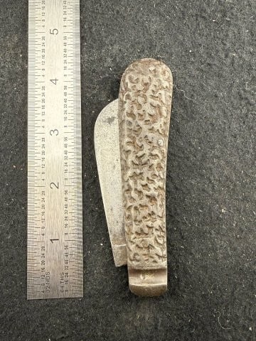 Barlow Knife: KEY WORDS: INDIAN ARTIFACT ARTIFACTS ARROWHEAD ARROWHEADS NATIVE AMERICAN MISSISSIPPIAN QUAPAW CADDO POTTERY COINS MORGAN DOLLAR PEACE DOLLAR SILVER COINS. All coins have been Sigma tested for authent