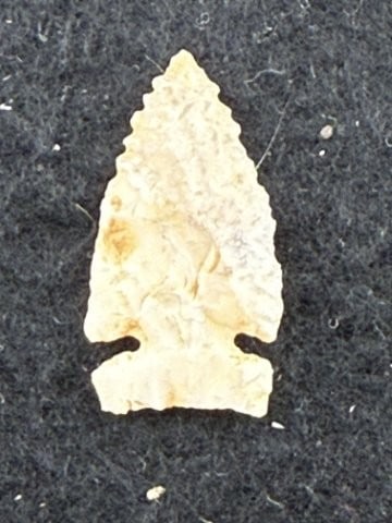 Arrow Point Indian Artifact Arrowhead - 2