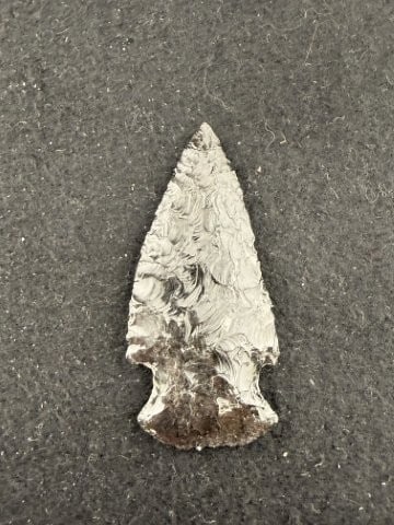 Side Notch Indian Artifact Arrowhead - 2